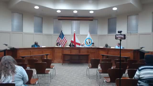 Ozark council approves second-reading liquor license for Highway Liquor