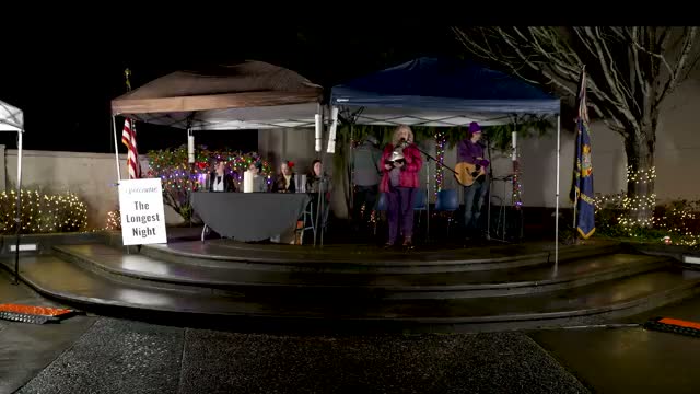 Clackamas County vigil honors 33 people who died while unhoused, highlights supports and survivor stories