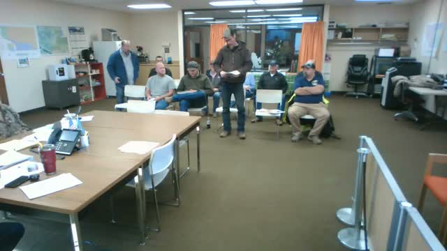 Residents praise county emergency manager as commissioners weigh contract and reporting expectations