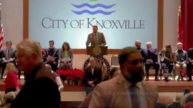 Knoxville swears in five new city council members at public ceremony