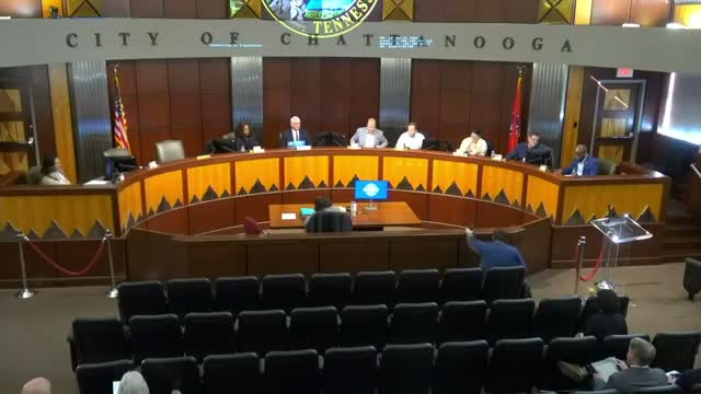 IDB hears finance and Class A power updates; members press staff on presentation access and procurement transparency