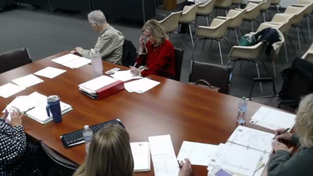 County told to update 5‑year solid waste plan in 90 days; planning & zoning to hear 4,000‑acre solar application