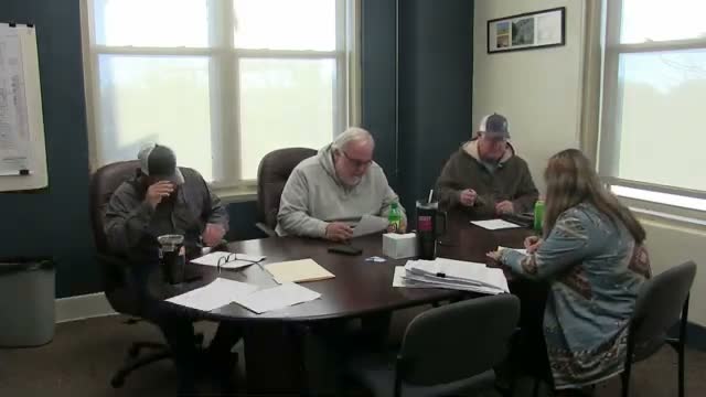 Directors move to elect chairman and vice chairman; vote result not recorded