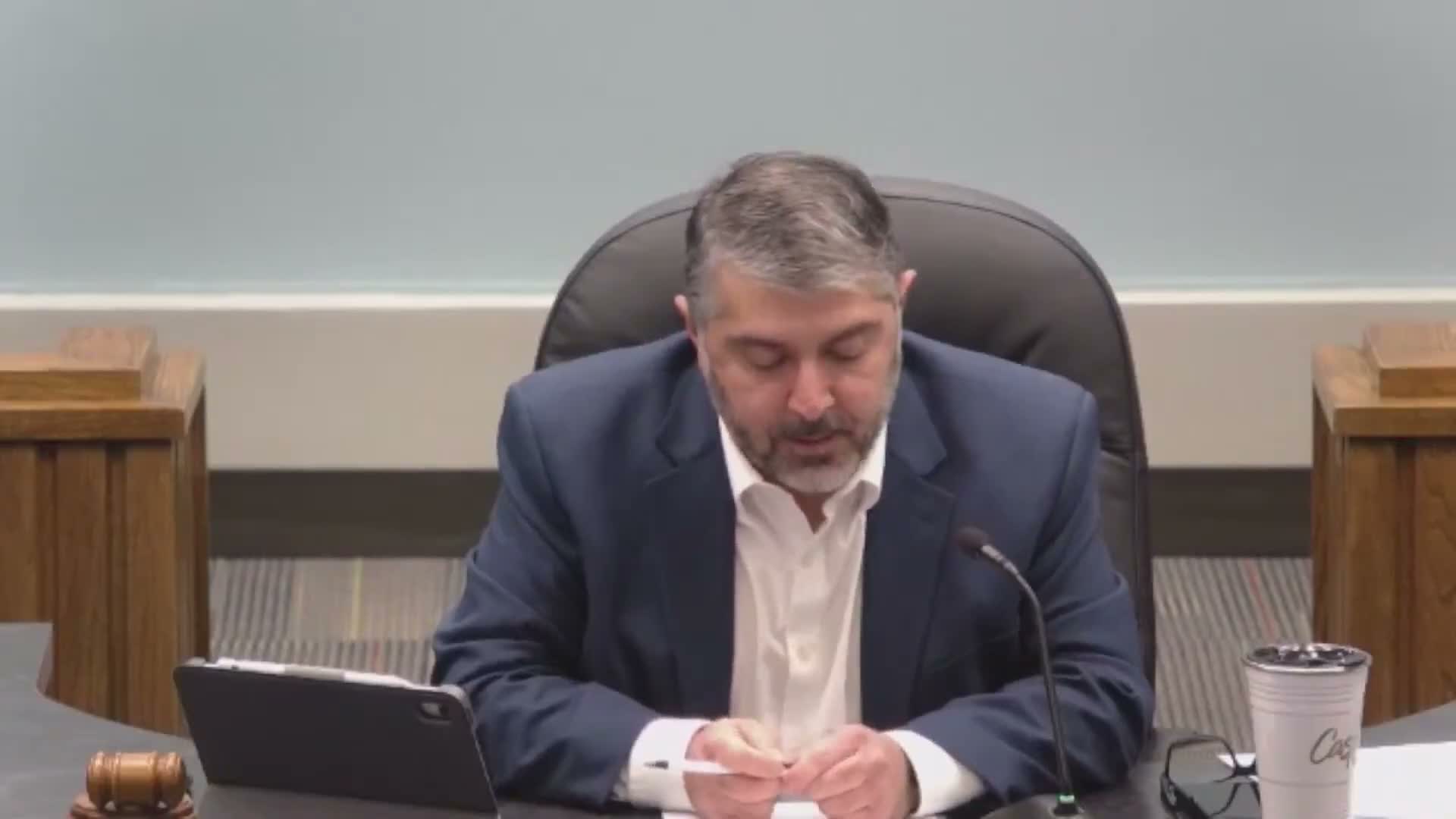 Casper council reaffirms leadership for 2026; vice mayor sworn in