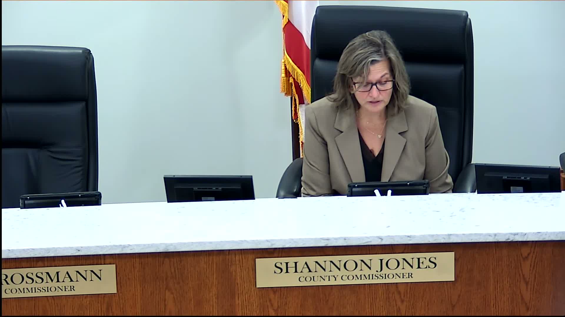 Warren County commissioners continue hearing on proposed 254-foot cell tower in Turtle Creek Township