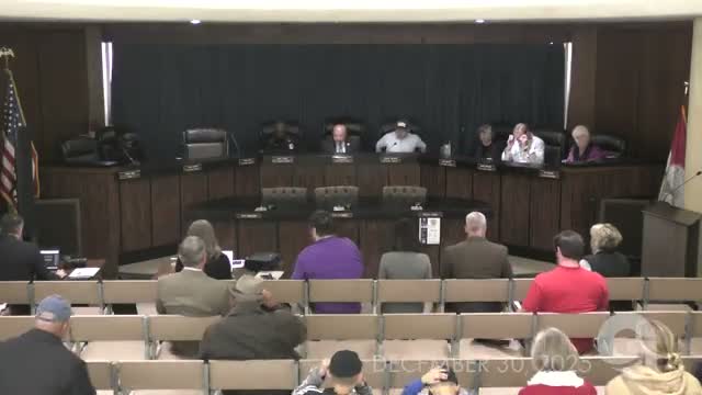 Gadsden council ratifies minutes and payments, accepts small kayak-dock donation