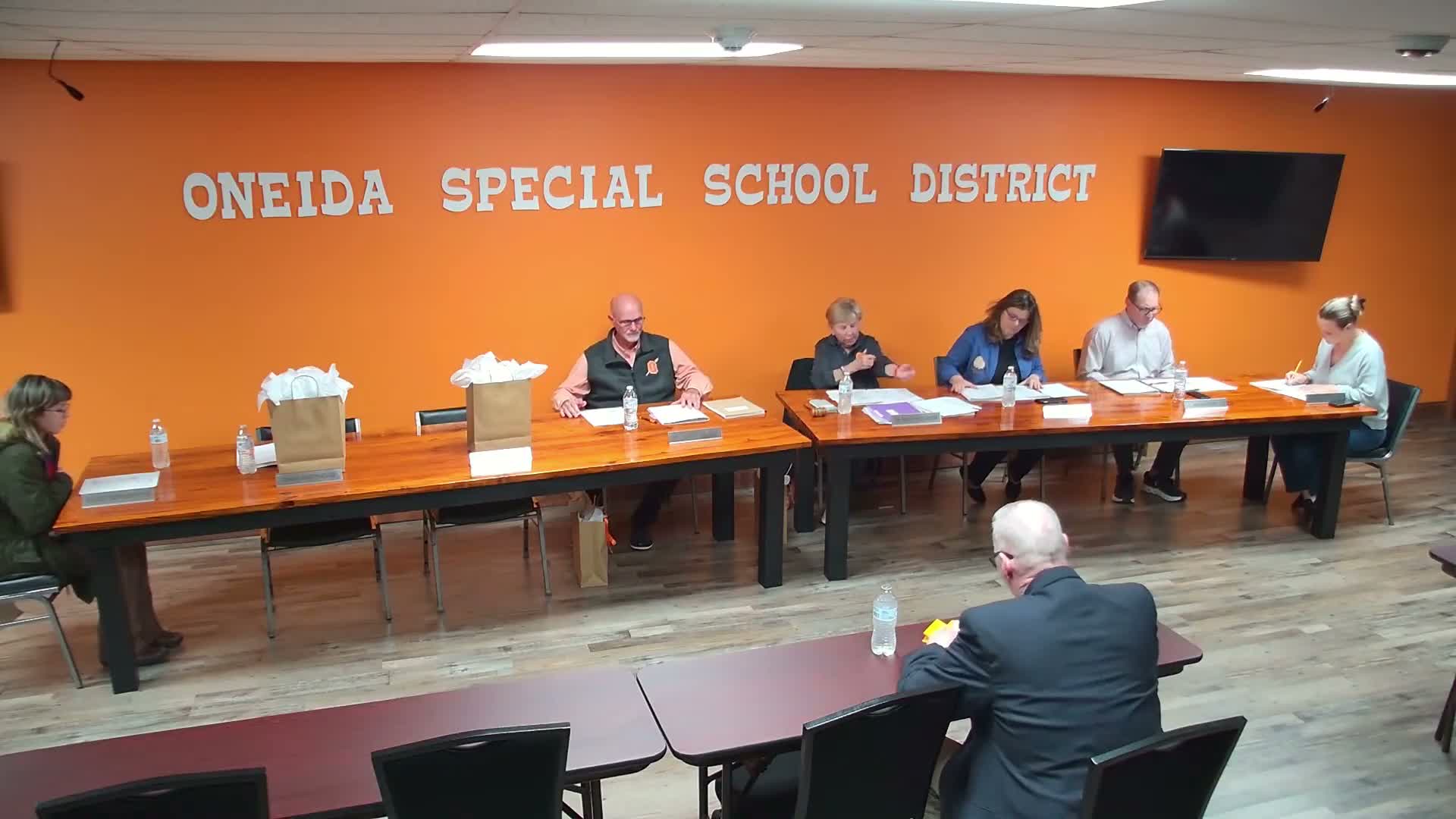 Oneida Special School District board approves AI task force, budget amendment and several routine items