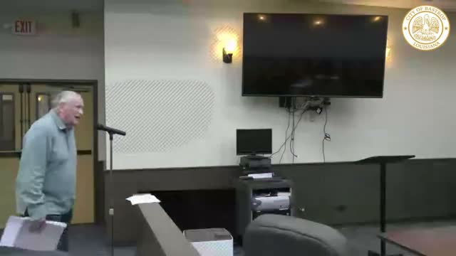 Resident urges Bastrop to restart aggressive blight removal programs and improve code enforcement