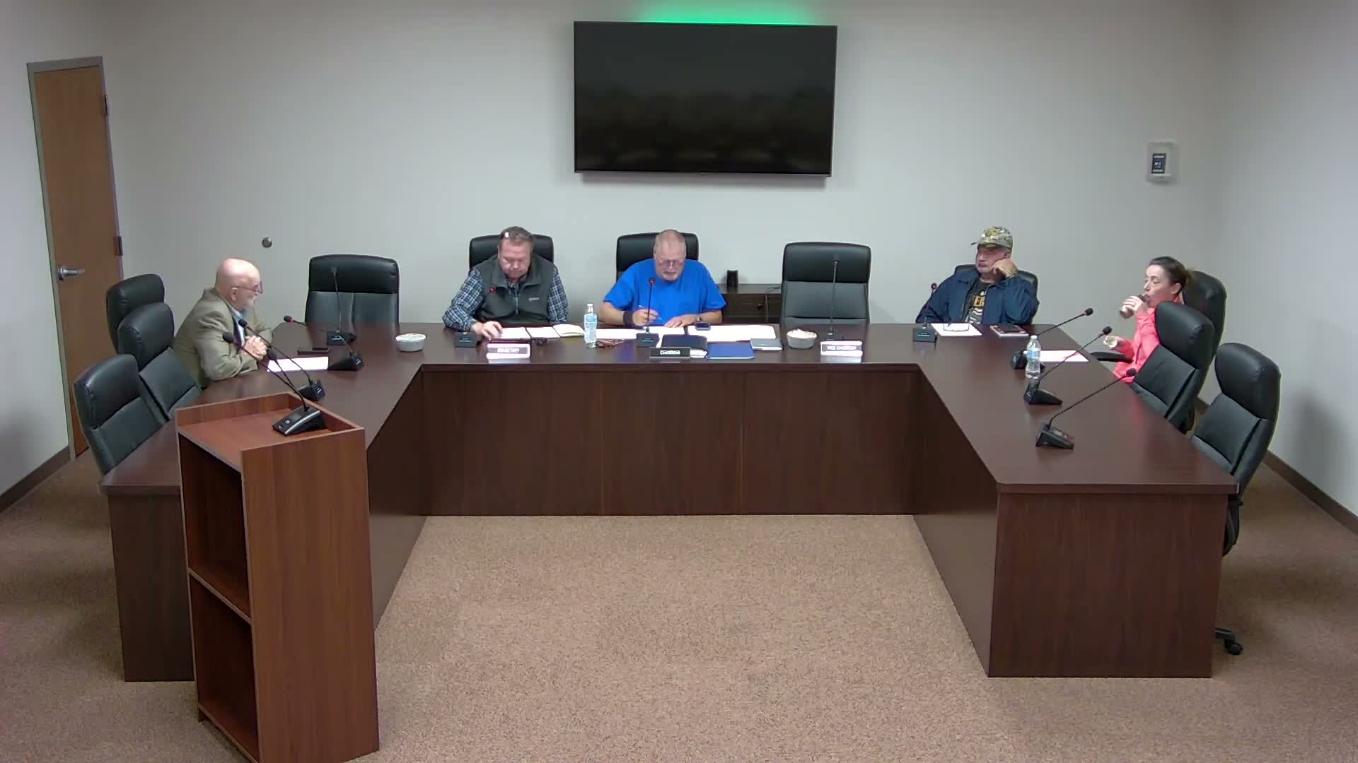 Committee hears plan to locate sewer blockage; jail cameras near final integration