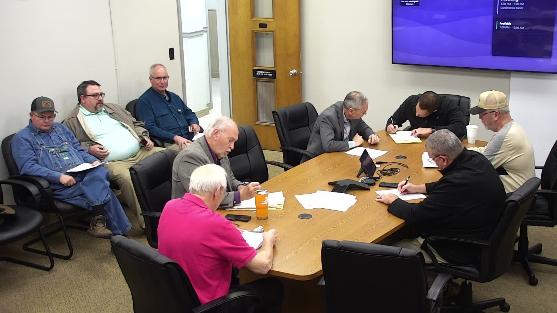 Steering committee approves agenda after no public comments; adjournment motion introduced