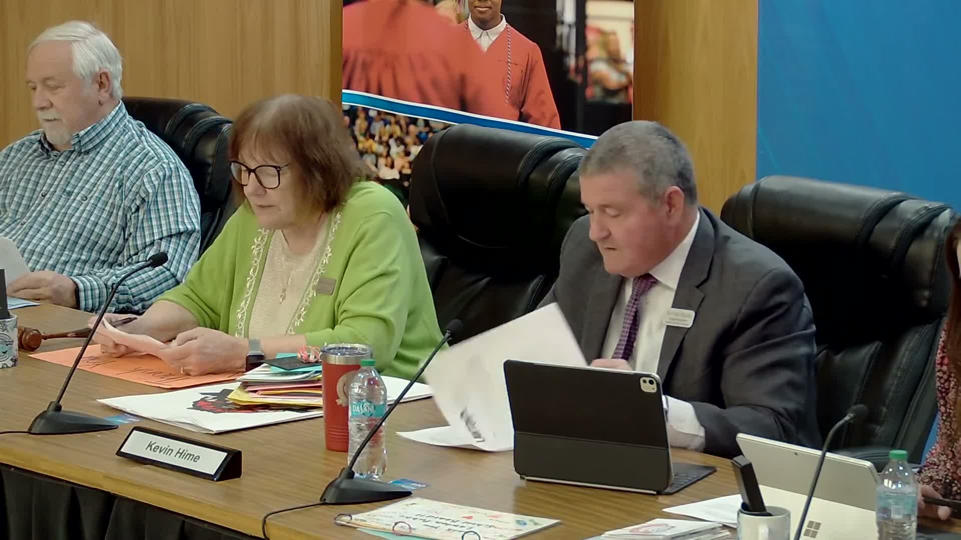 Lawton board approves steps to issue 2026 general obligation bonds, moves to revise Strong Readers Act policy