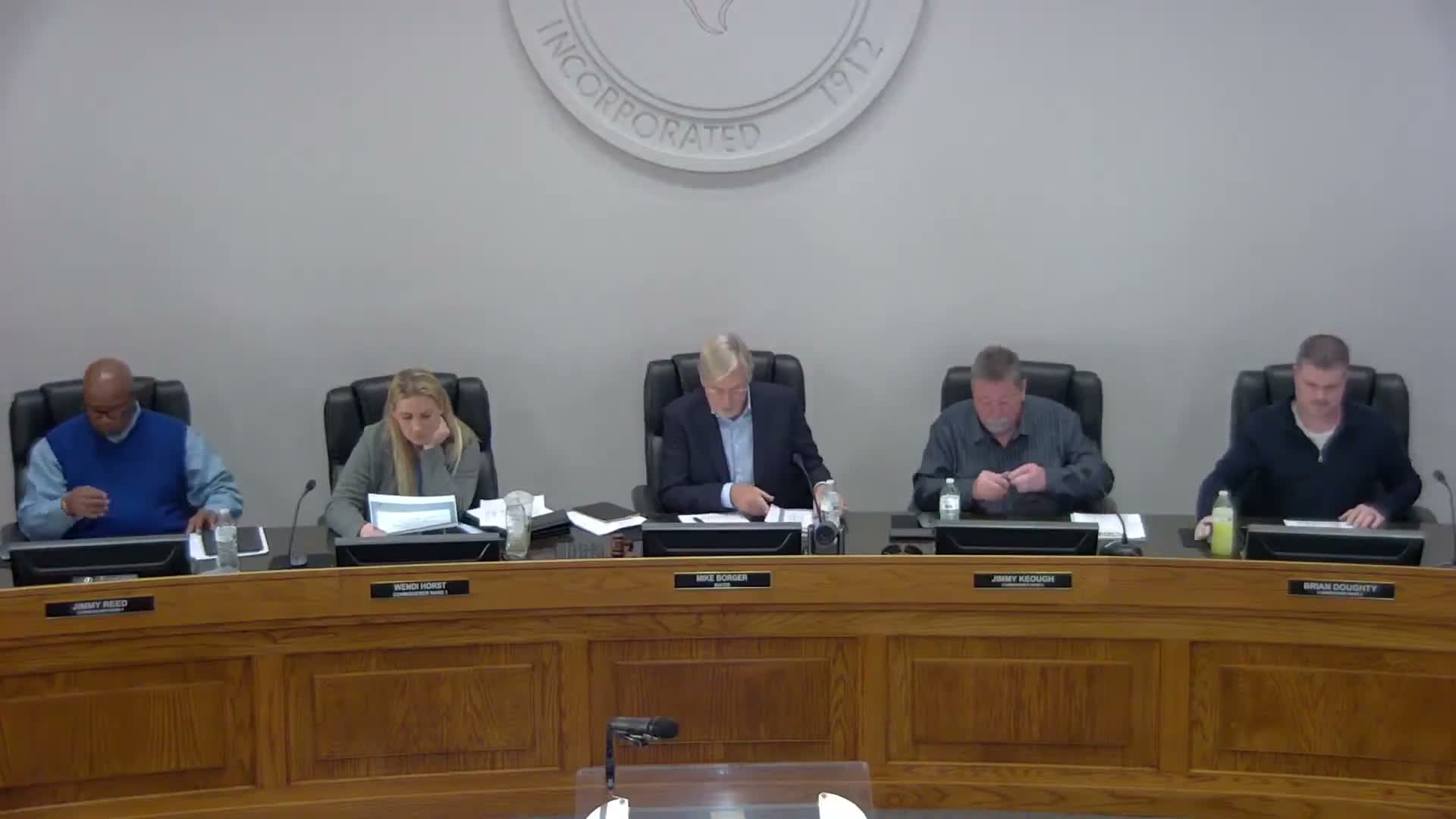 Organizers say Pampa Celebration of Lights grew again; volunteers and sponsors funded most costs