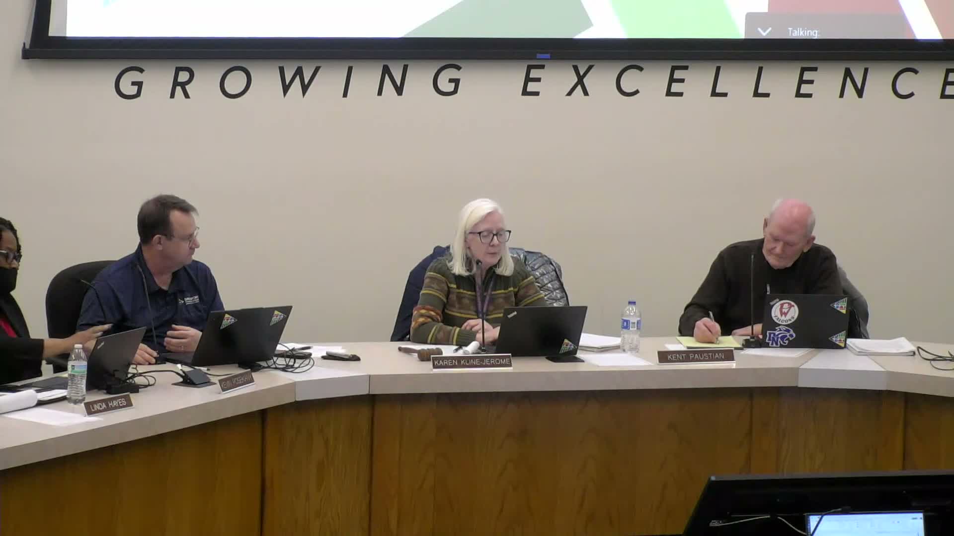 External audit: district receives unmodified opinion; federal funding decline driven by ESSER expiration