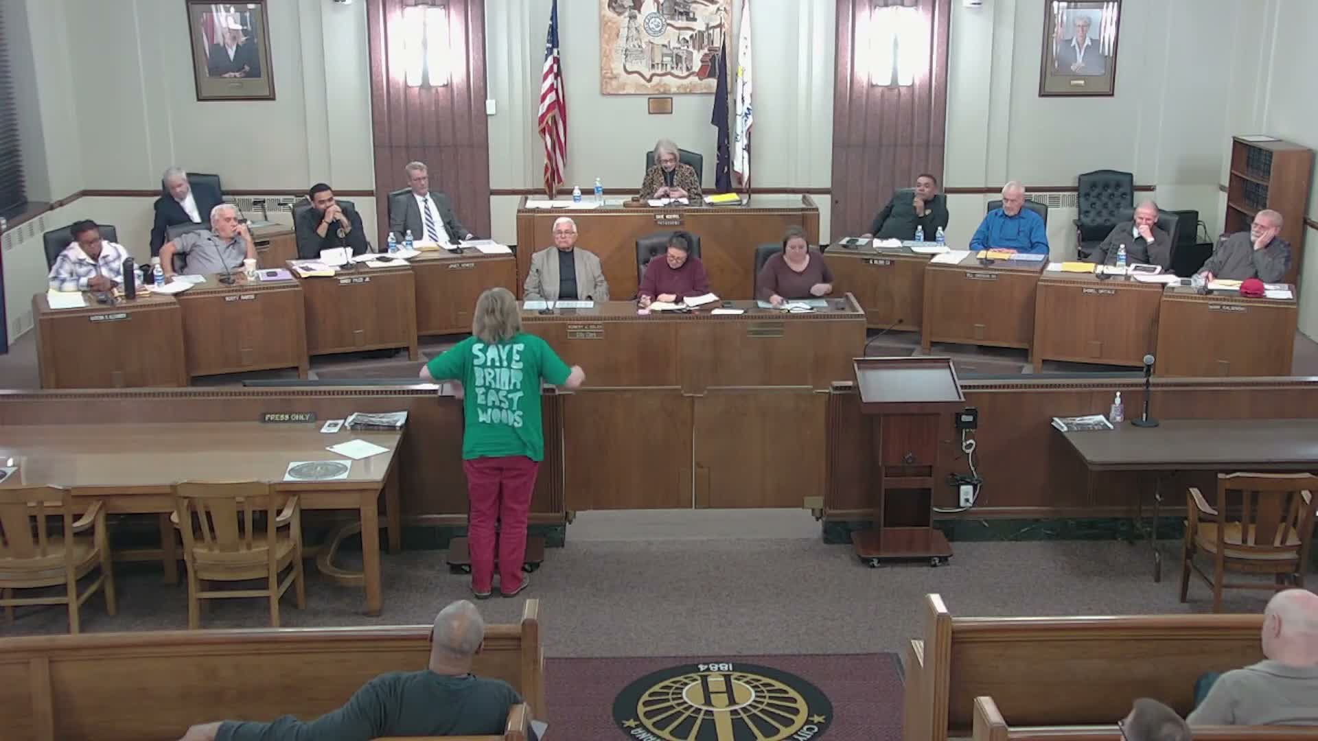 Residents object to proposed Parkway plan that would clear Briar East Woods; ask council about 5G towers