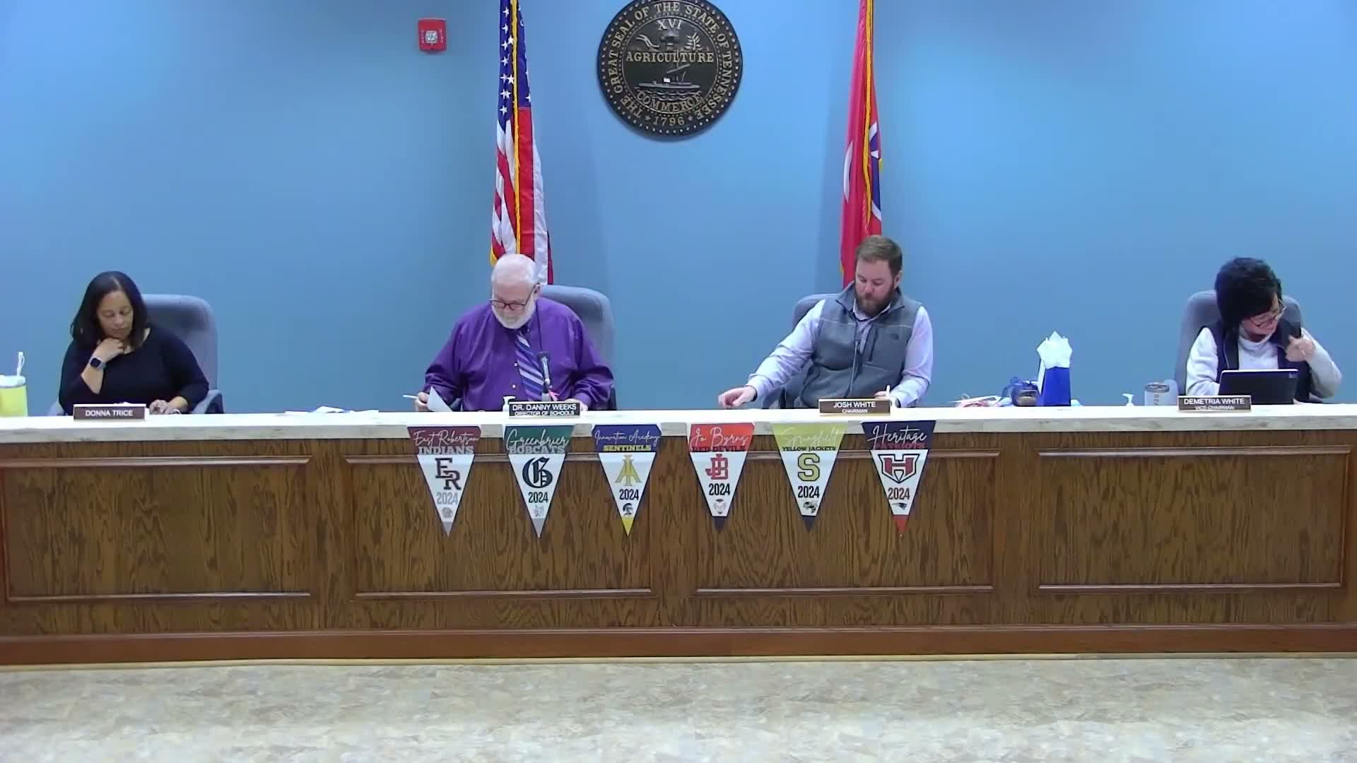 Board hears that 384 Robertson County students used state voucher program; district seeks more data