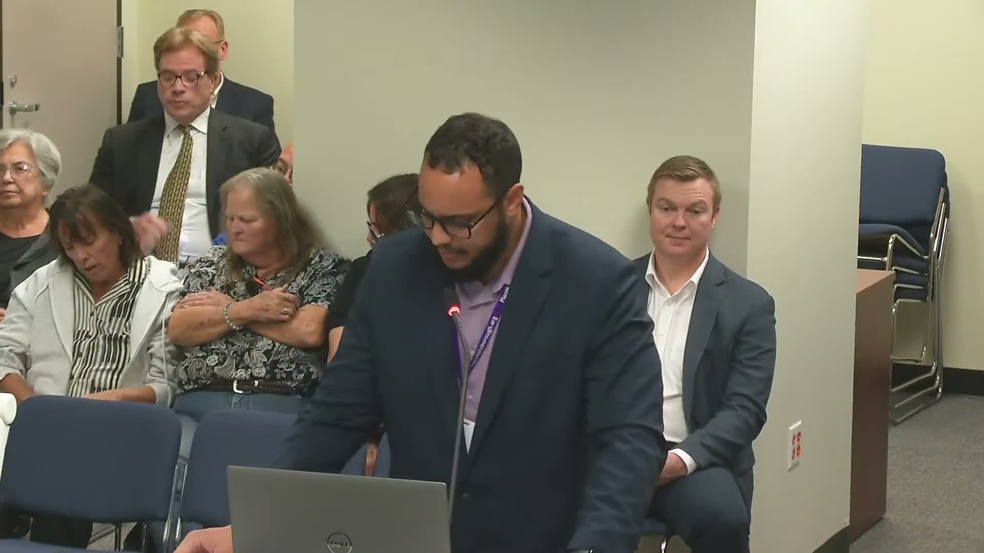 Commission backs MLK corridor amendment after applicant cites corridor policy; vote 7–1