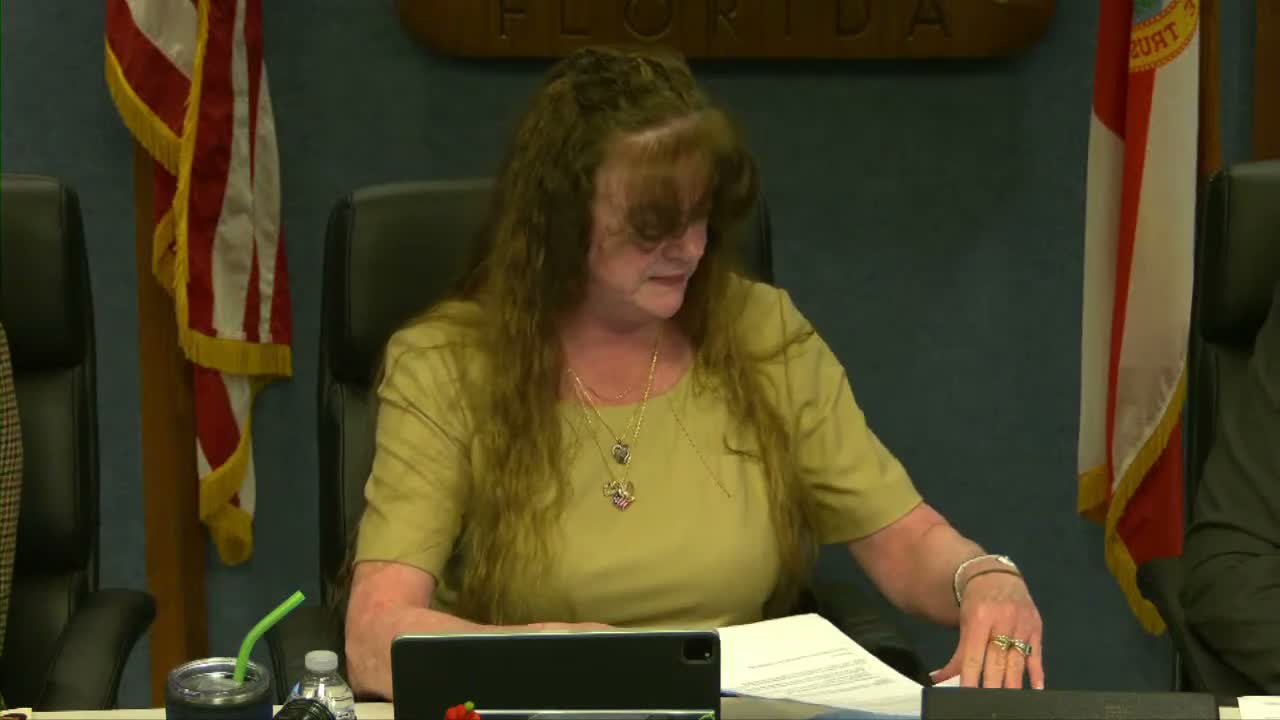 Council approves drive‑through coffee shop and bank at 7101 Park Boulevard