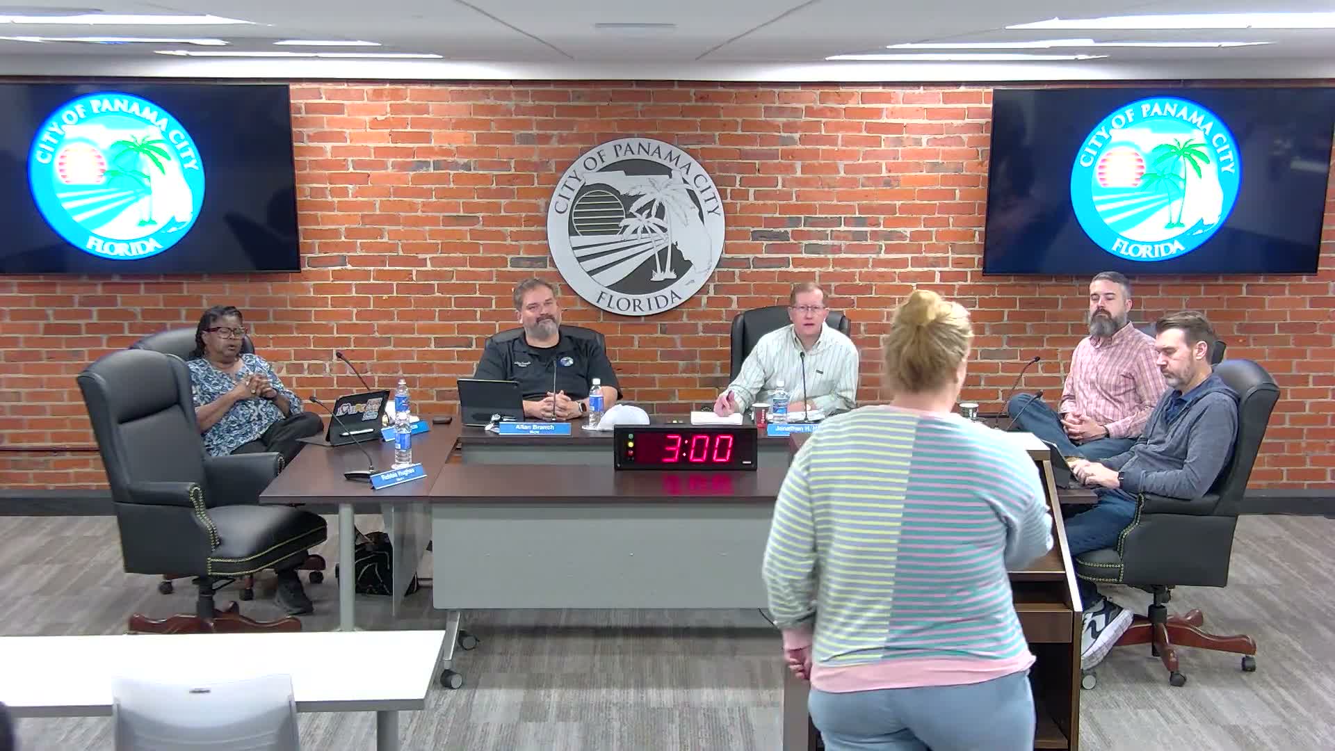 Panhandle Patio owner faults contractors' poor communication; city promises contract and outreach fixes