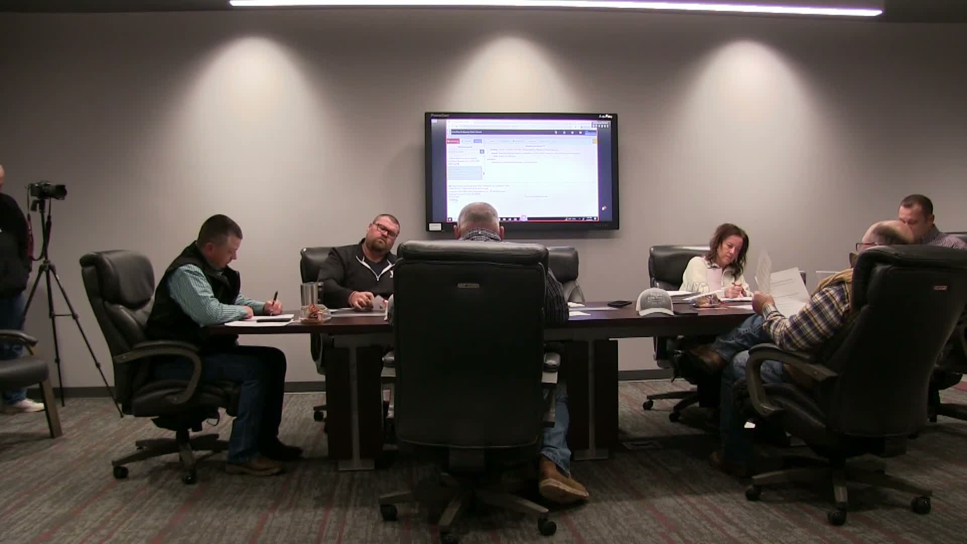 Waynoka board discusses superintendent evaluation, proposes contract extension and executive session
