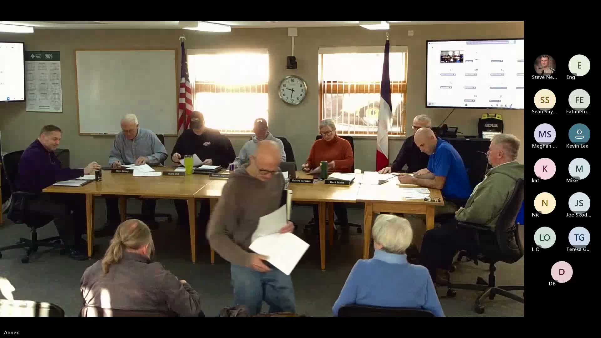 Winneshiek County approves two right‑of‑way vacations after public hearings