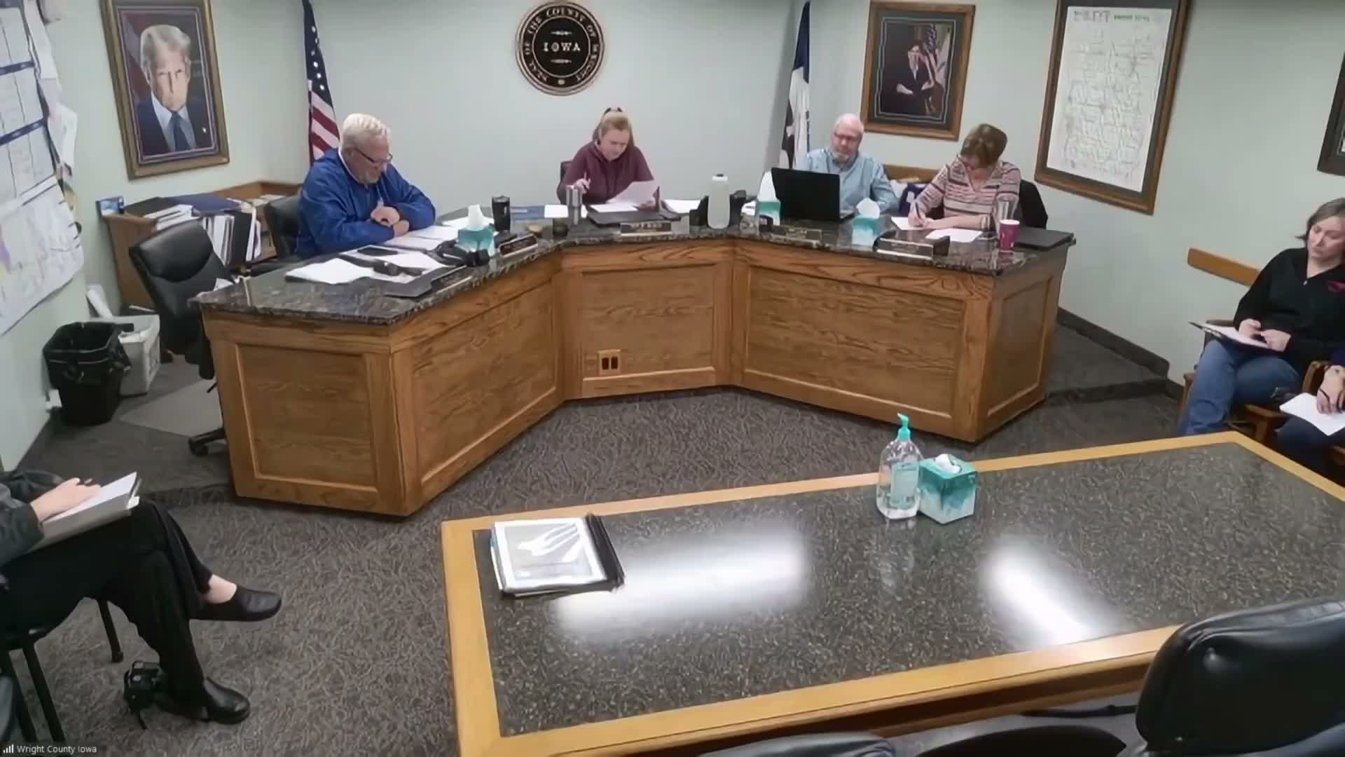 Wright County supervisors approve broad consent package, set bid and abate destroyed mobile-home taxes