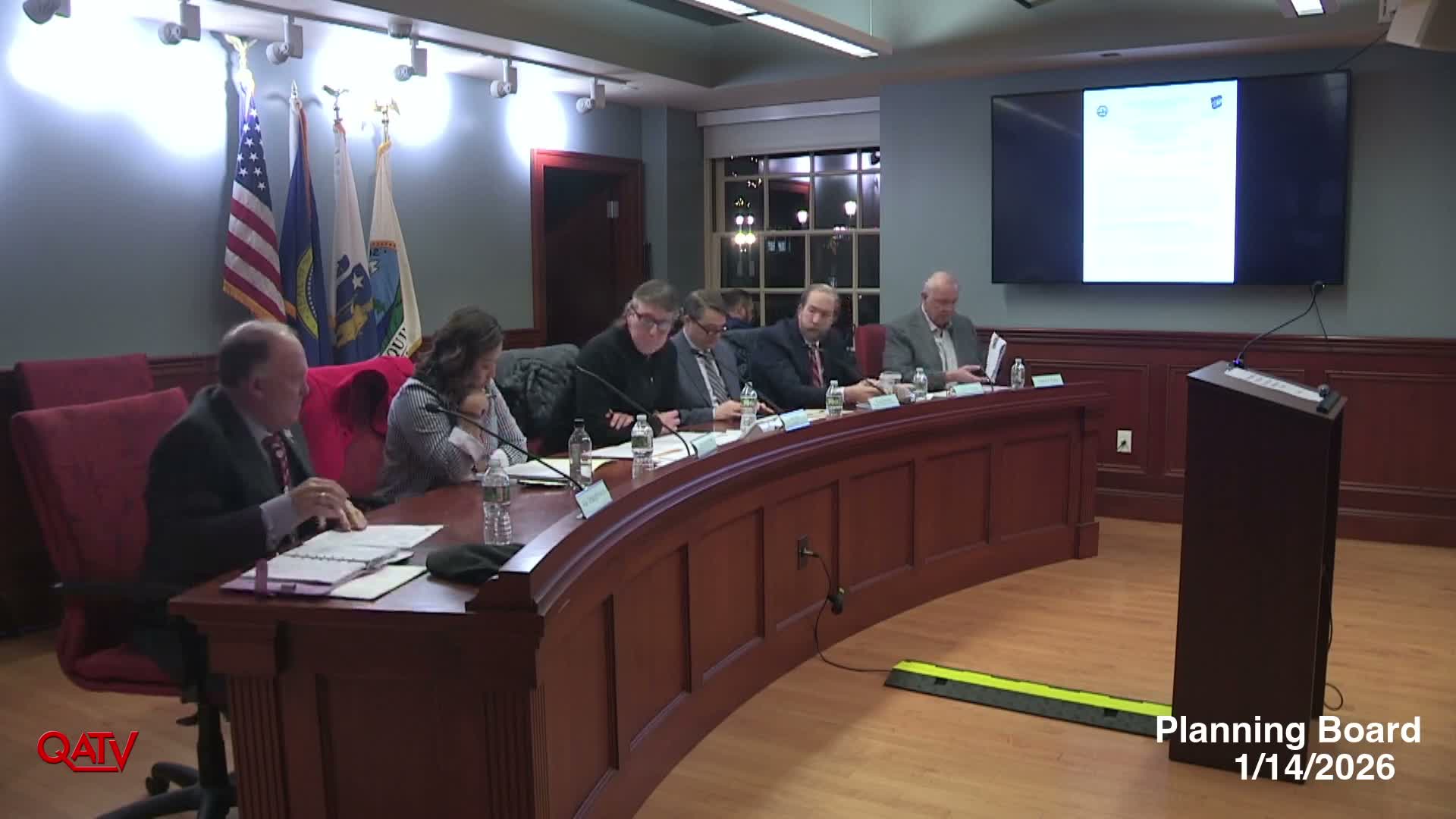 Planning board approves minutes, accepts withdrawal and schedules continuances