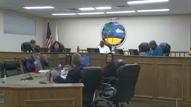 Council advances first reading of development‑code amendment to regulate ancillary entertainment