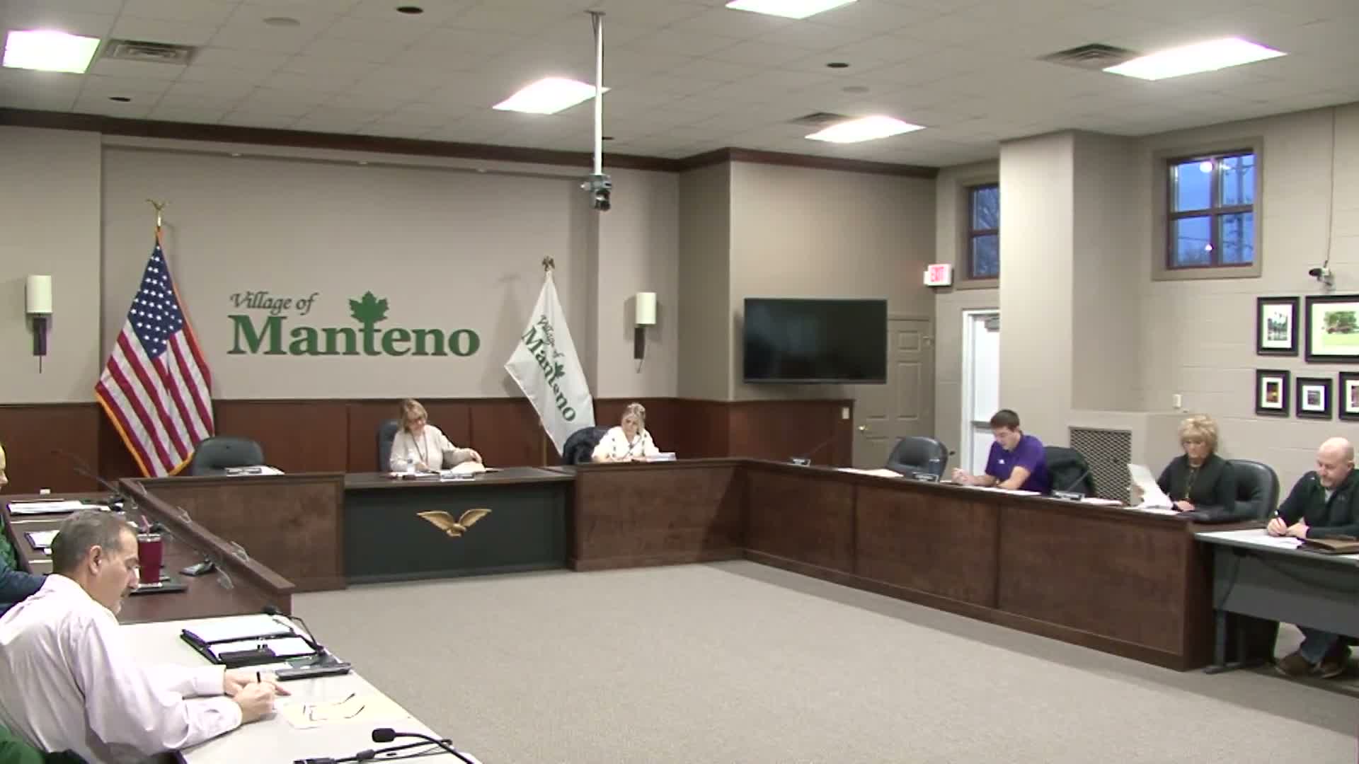 Small-business owner asks Manteno to ease 30/30 temporary-sign rule; board weighs alternatives