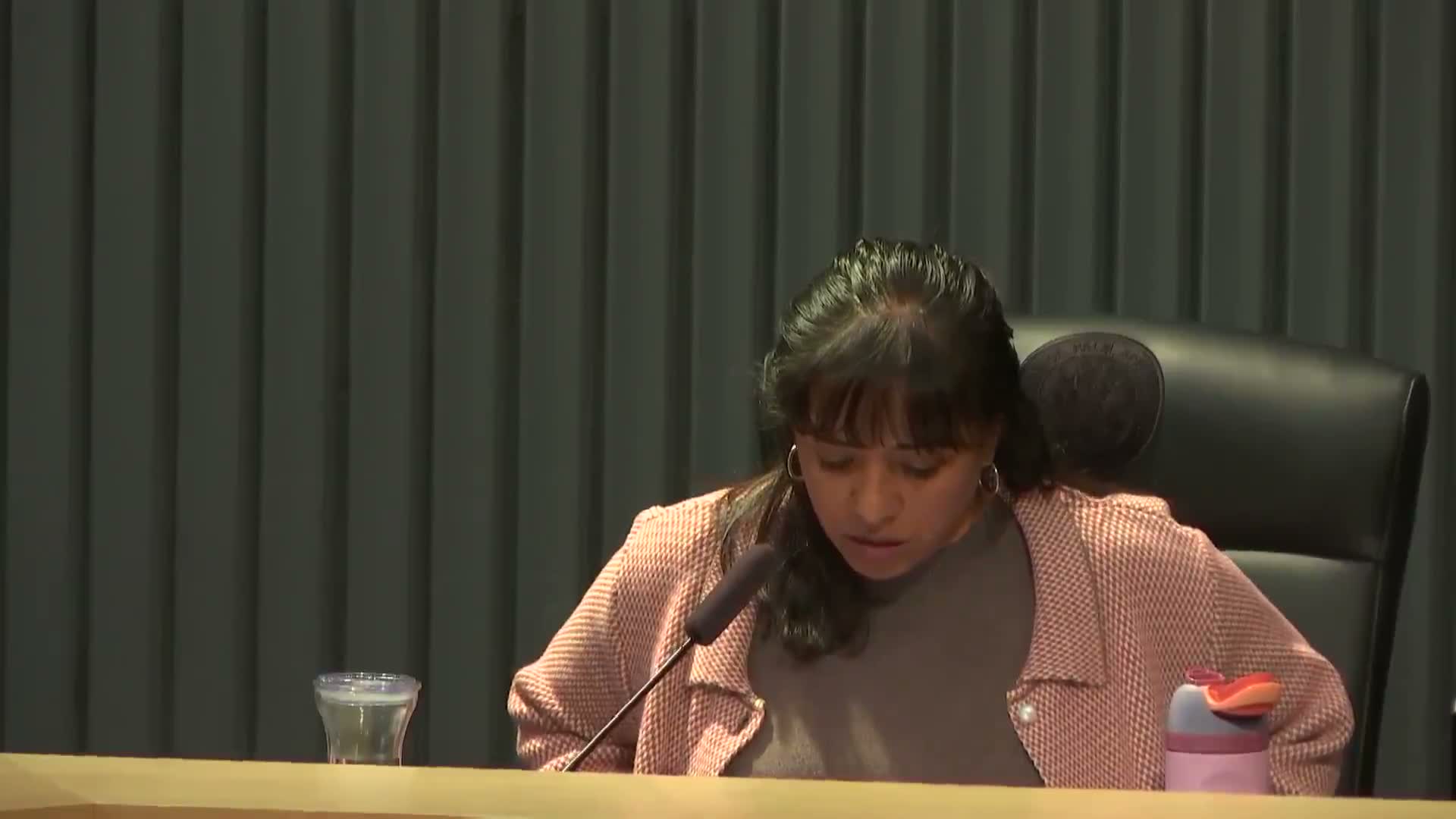 Palm Springs council adjourns to closed session; councilmember recuses from discussion about Grit