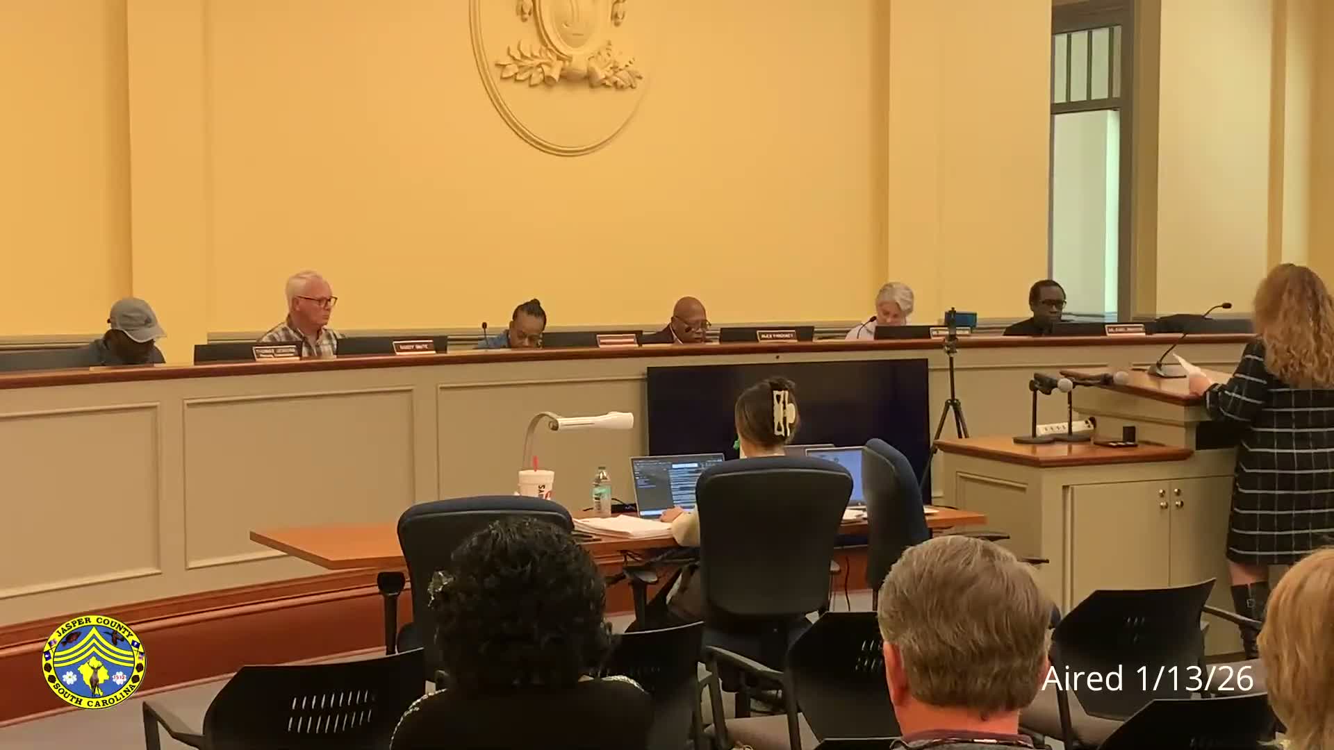 Planning commission approves 7‑space mobile home park on Freedom Parkway with safety and delineation conditions