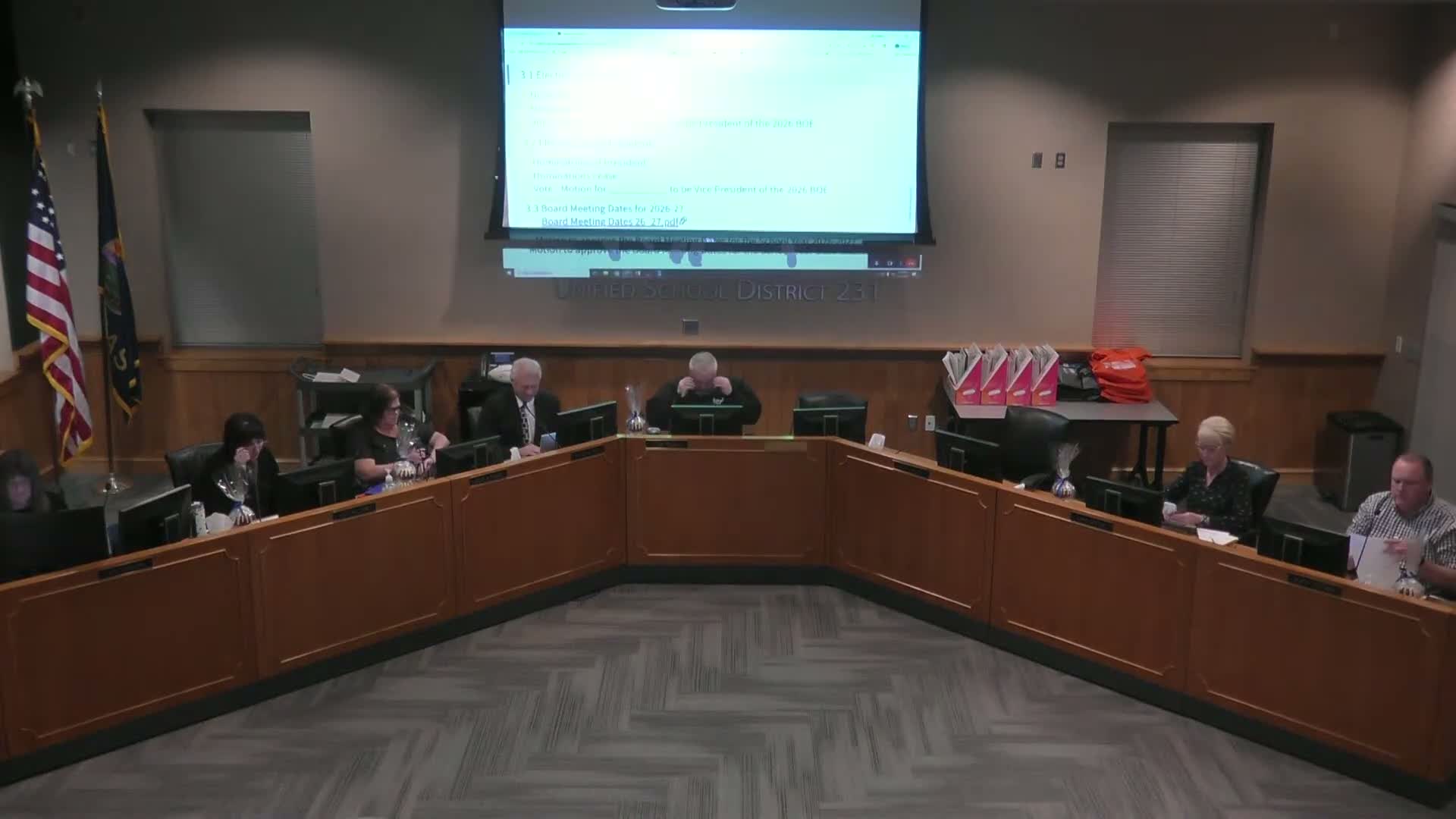 Gardner–Edgerton board elects officers, schedules April special meeting on attendance boundaries