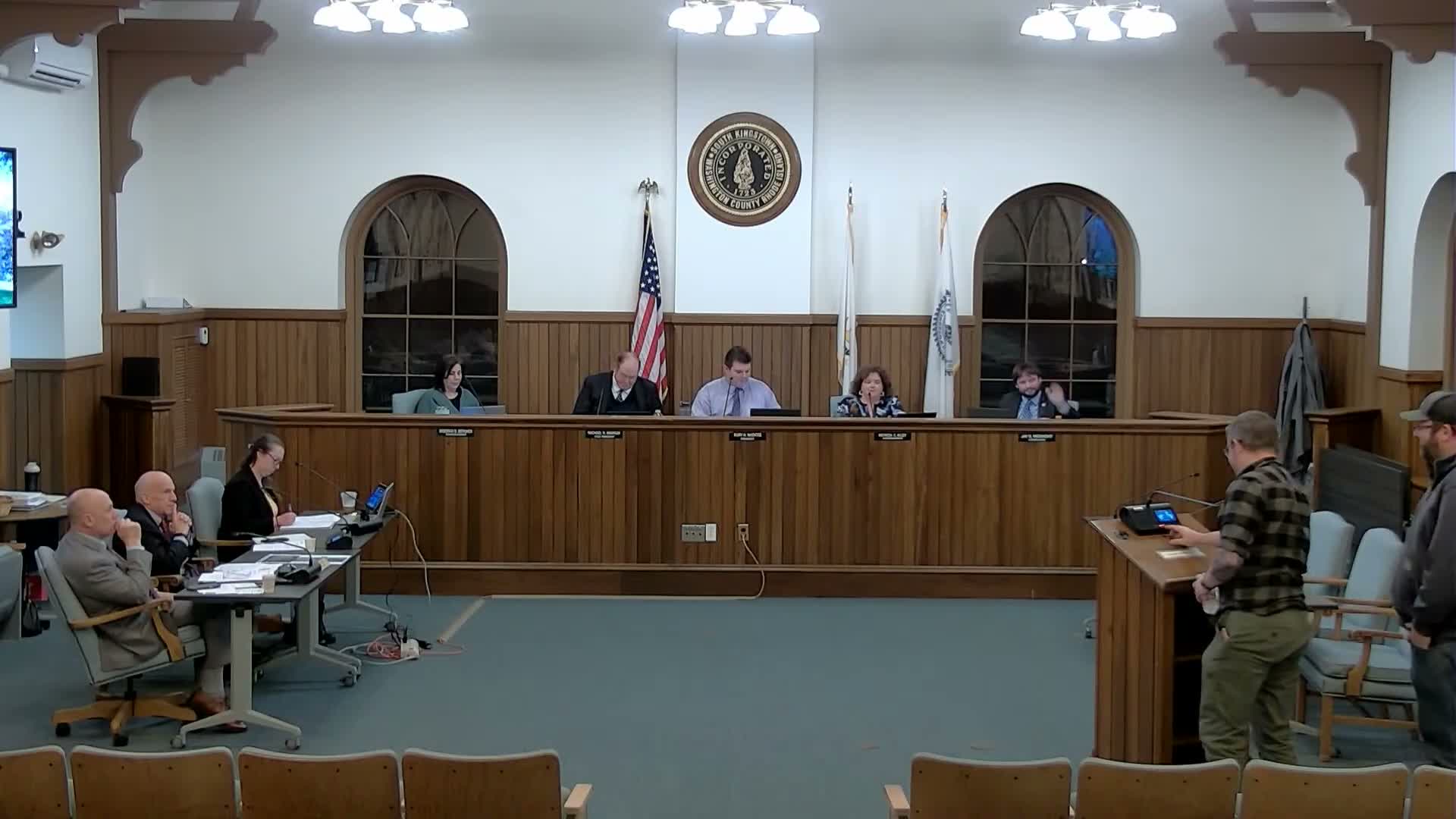 Council repeals older short-term rental ordinance and agrees to amend new rental-registration rules after implementation questions