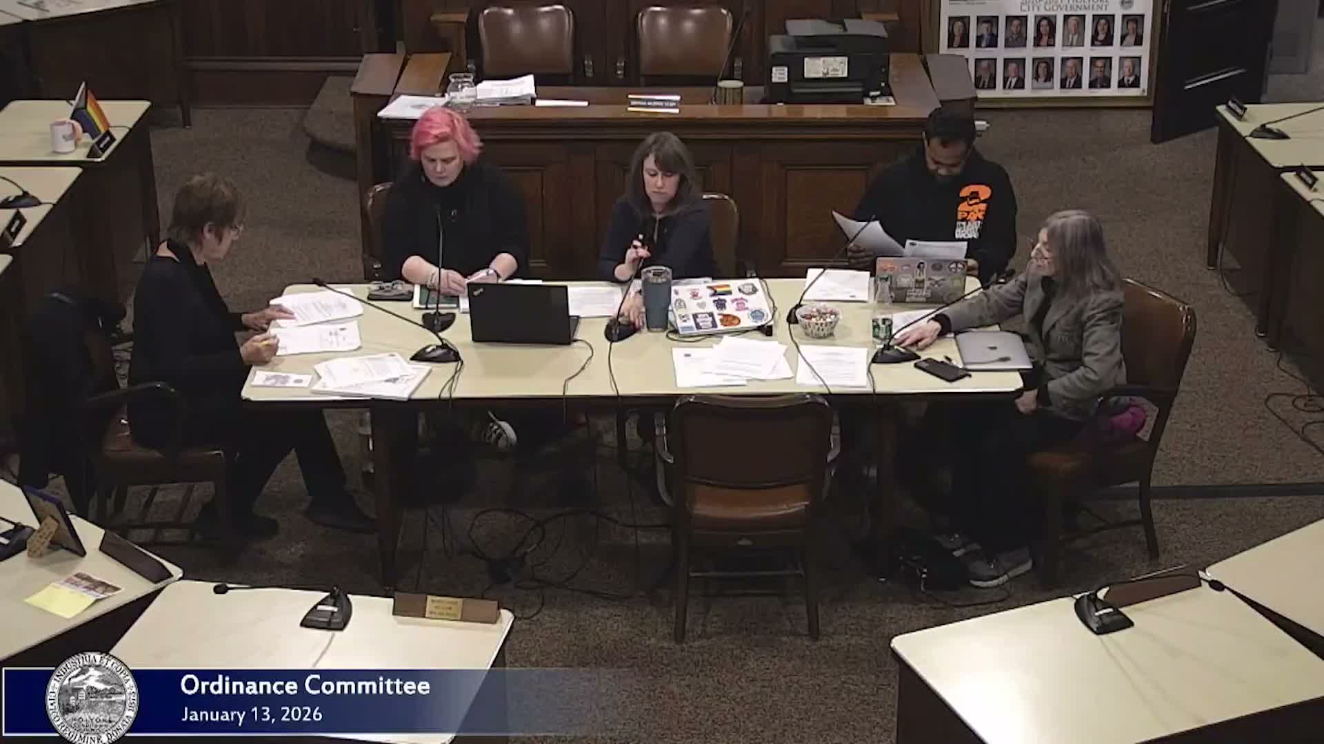 Holyoke committee weighs enforcement options after neighbors report dozens of cars on front yards