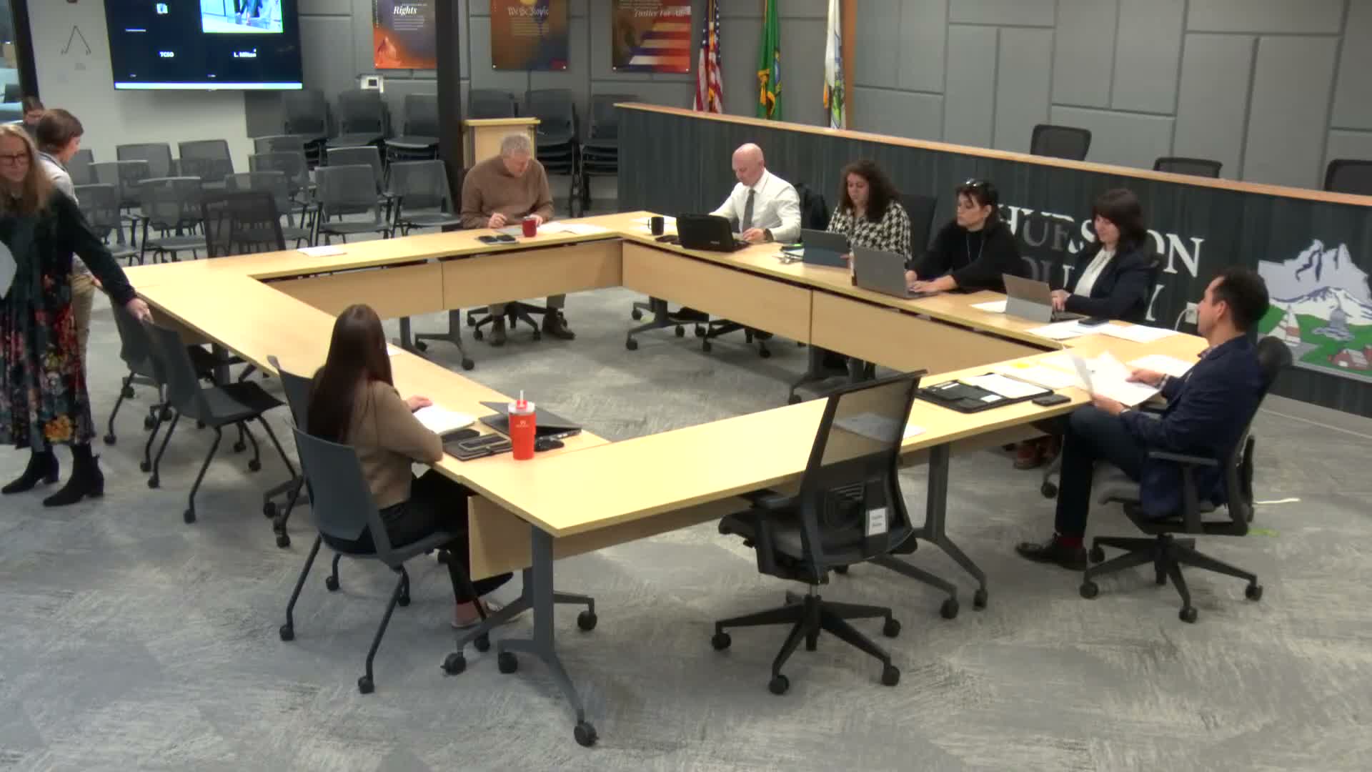 Sheriff’s office updates board on ALPR, DRE MOUs and Commerce camera software review; executive session called on security details