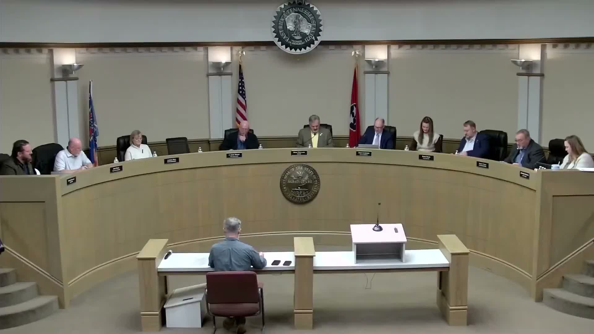 East Ridge leaders ask staff to draft mobile food-vending ordinance centered on overlay districts