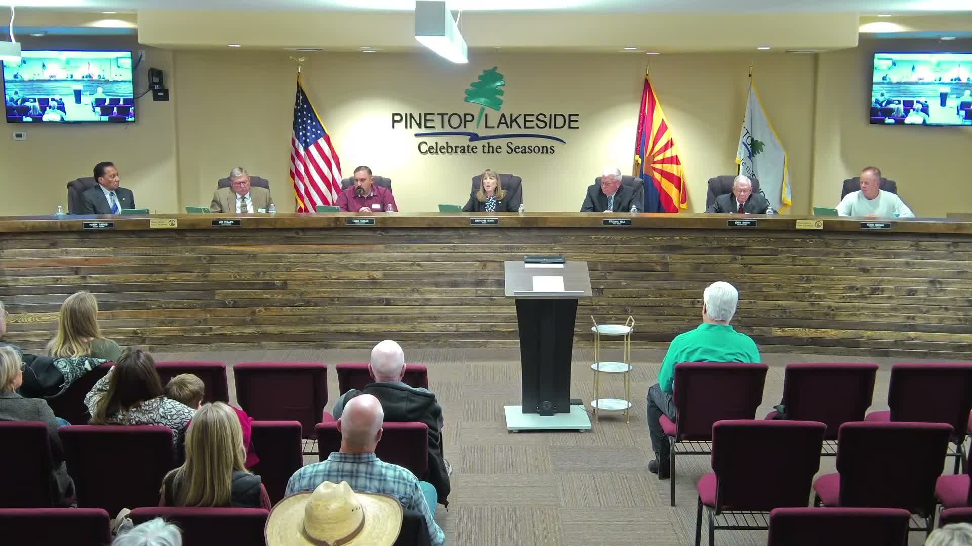 Pinetop Lakeside council votes to begin contract talks with Christie Salzko, then moves to executive session