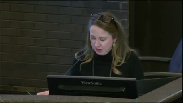 Joliet board unanimously recommends truck maintenance facility at Channahon Road