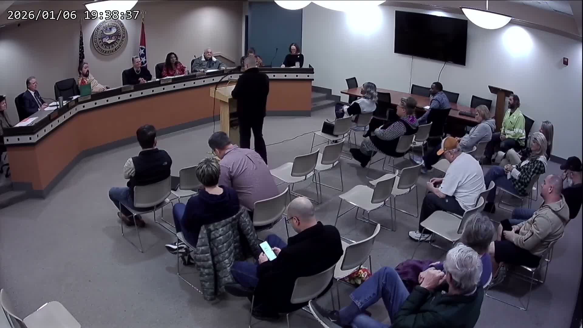 Residents press Bluff City on public records, IT contracting and governance