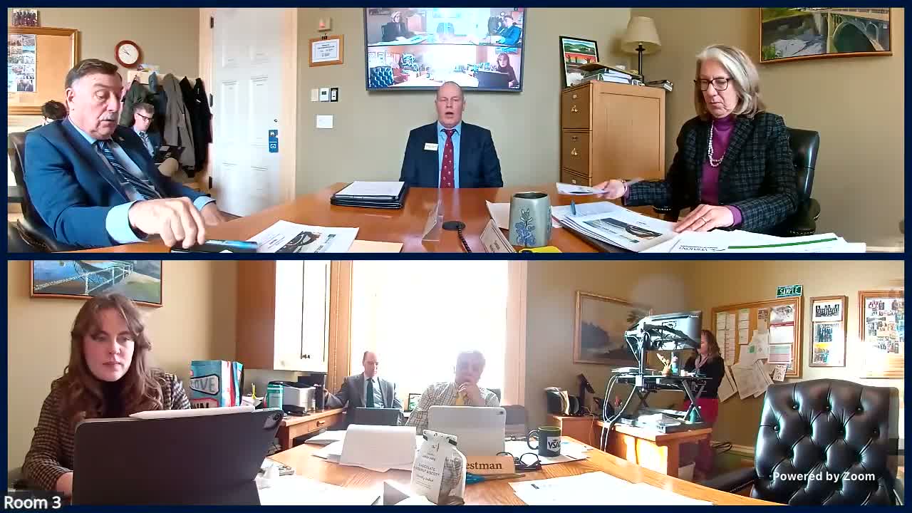 Trucking groups say new electronic overweight‑permit portal has smoothed after rollout hiccups