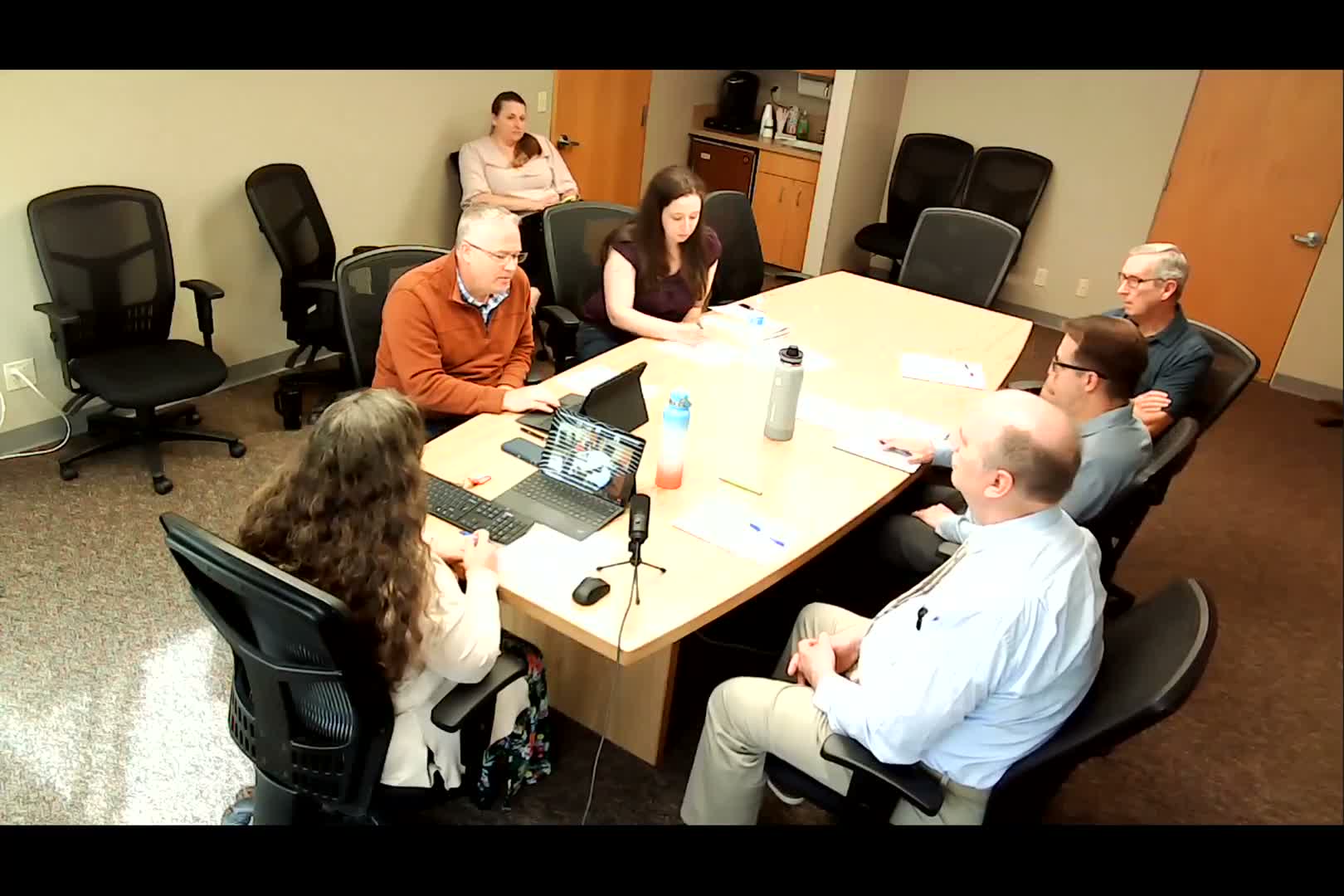 Oak Harbor staff refine pickleball RFP; board leans toward 8 courts with room to expand