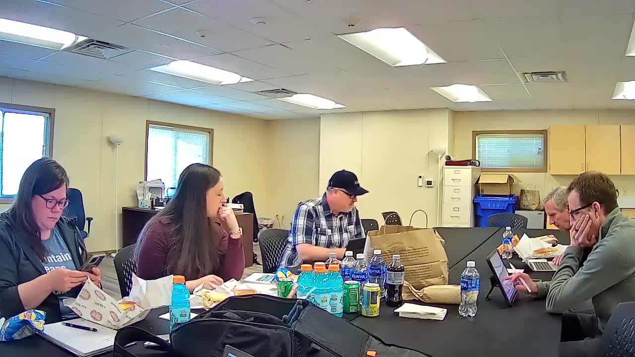 Oak Harbor parks staff lays out two‑year priorities: inclusive playgrounds, field capacity and Smith Park historic nomination