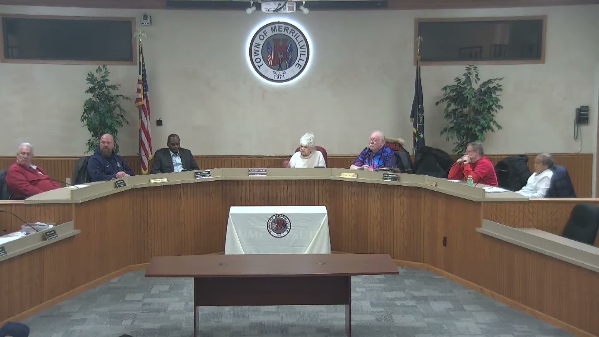 Residents told Merrillville leaf pickup paused after heavy snow; stormwater director to confirm pond ownership