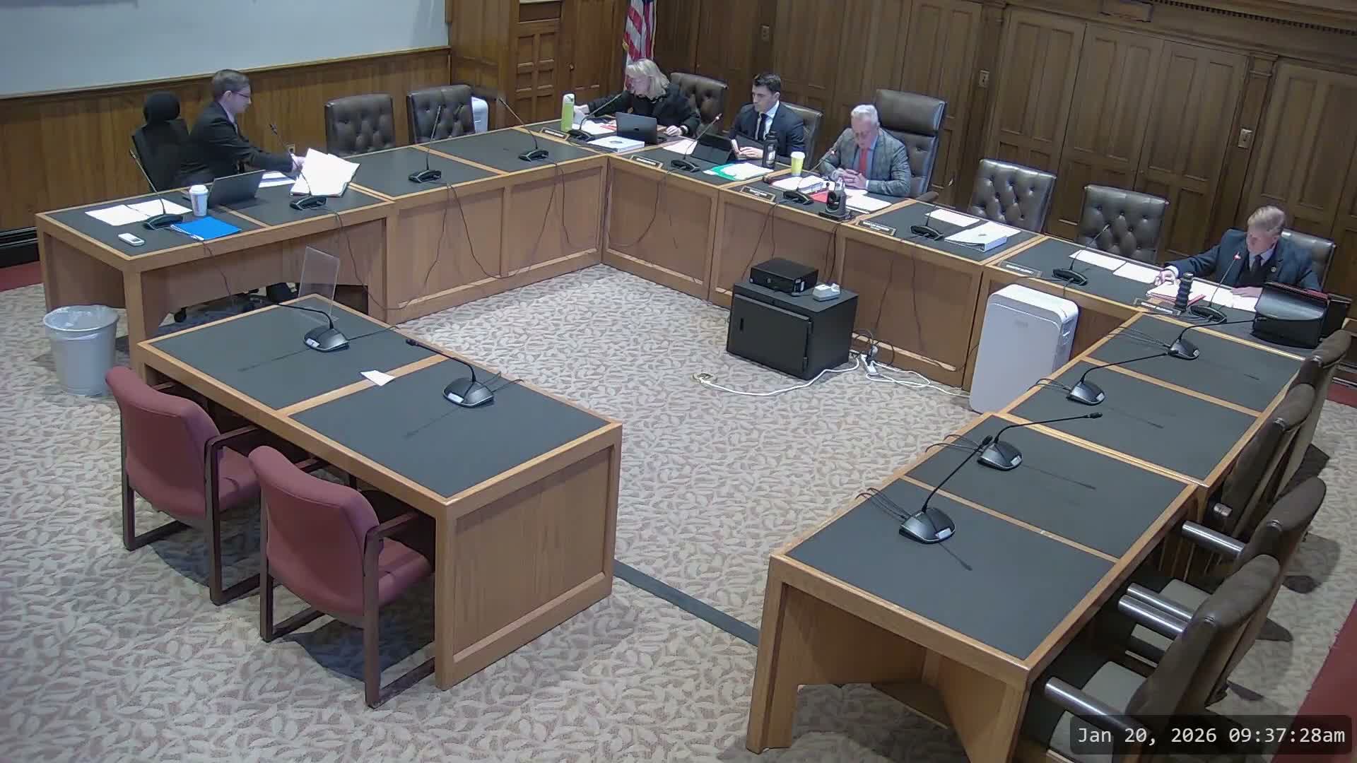 Senate committee backs bill to bar local licenses for homestead food sales after brief debate