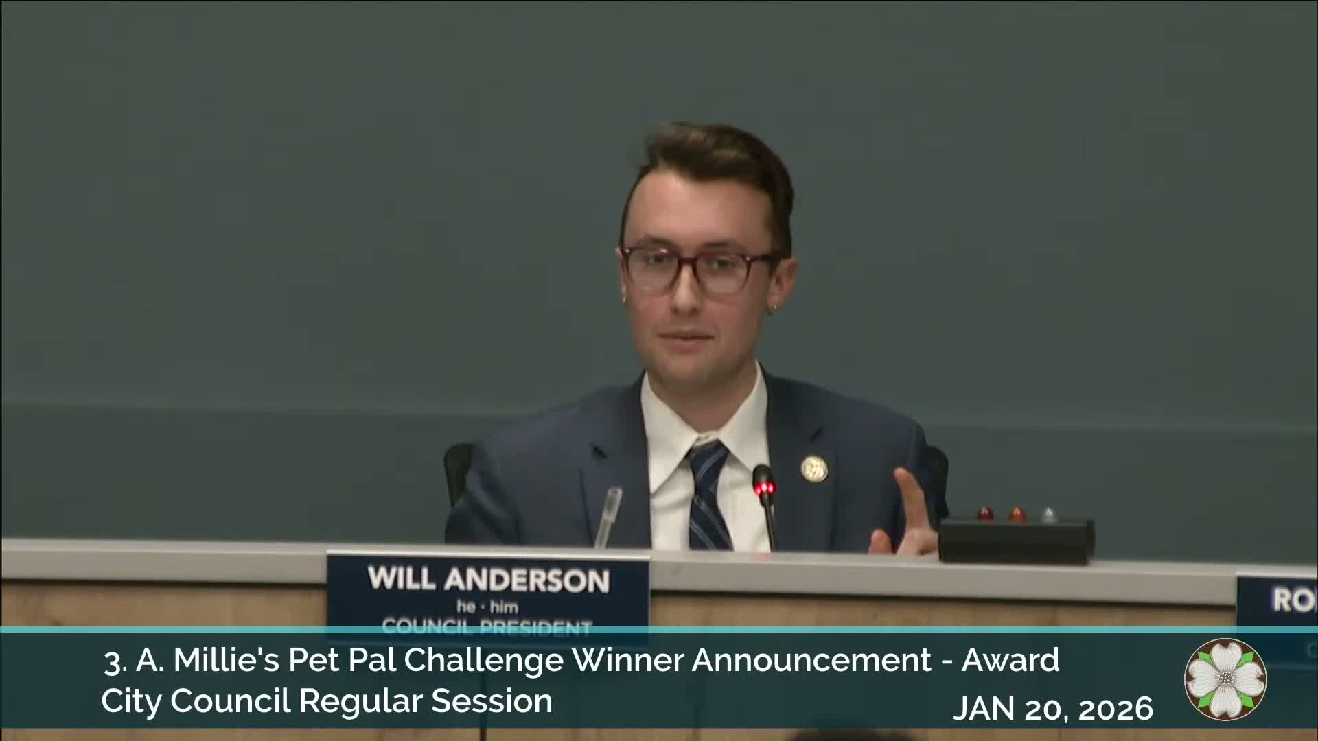 Milwaukie council recognizes student of the month, declares pet-contest winner and discusses local food-pantry fundraiser