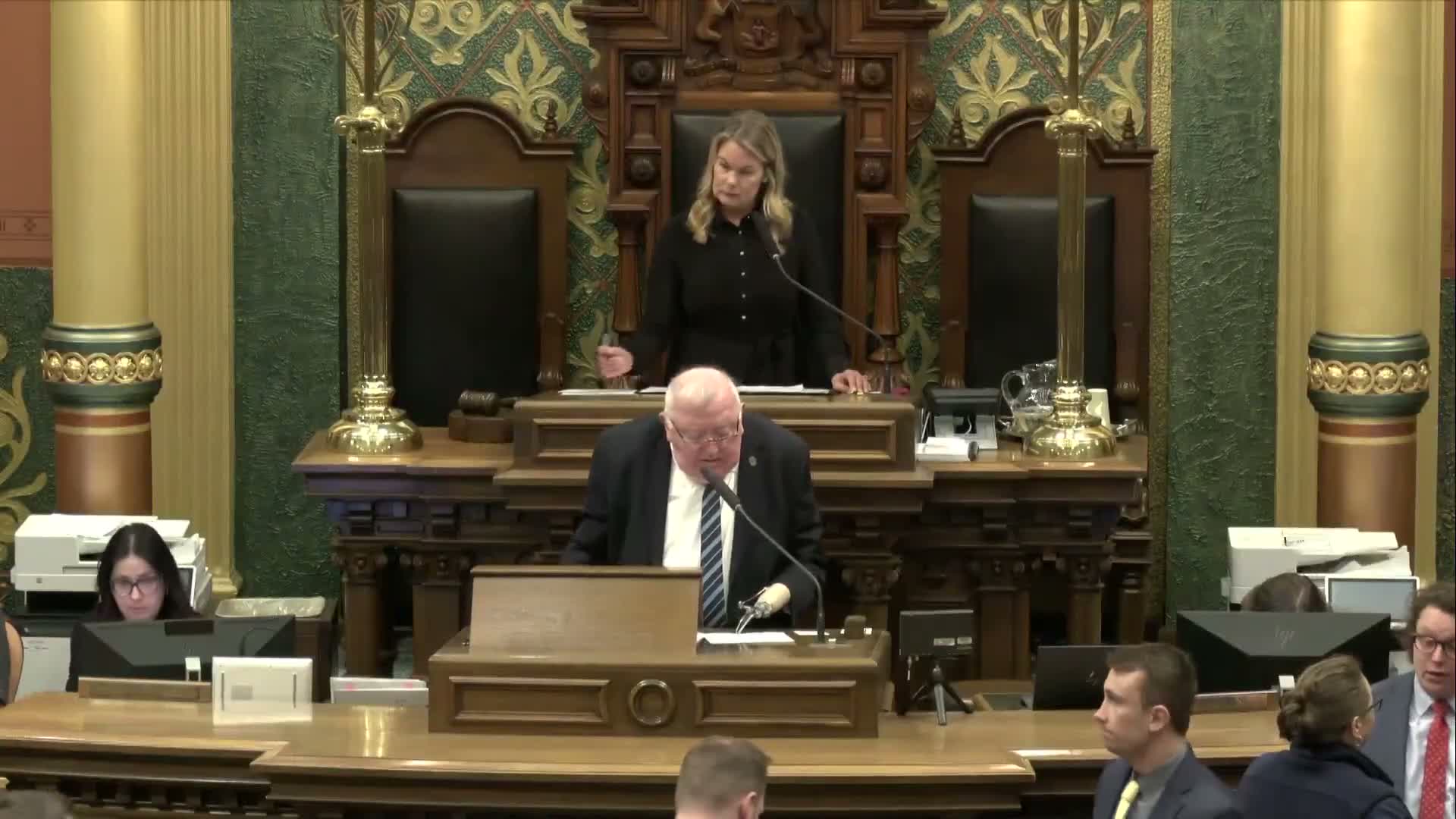 House approves two Weights and Measures amendments on third reading