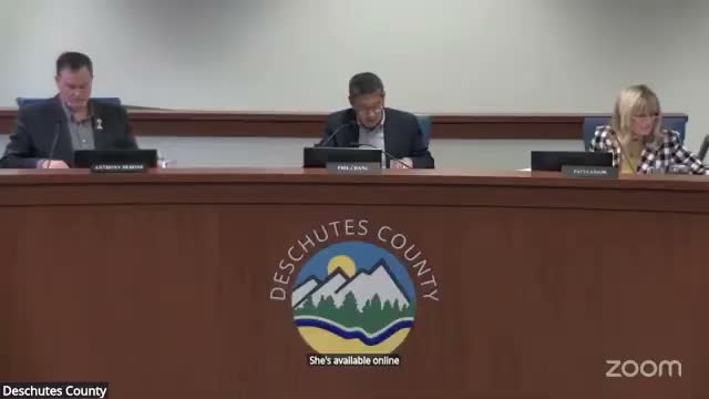 Deschutes County to apply for wolf depredation and prevention grants after committee recommends expanded compensation