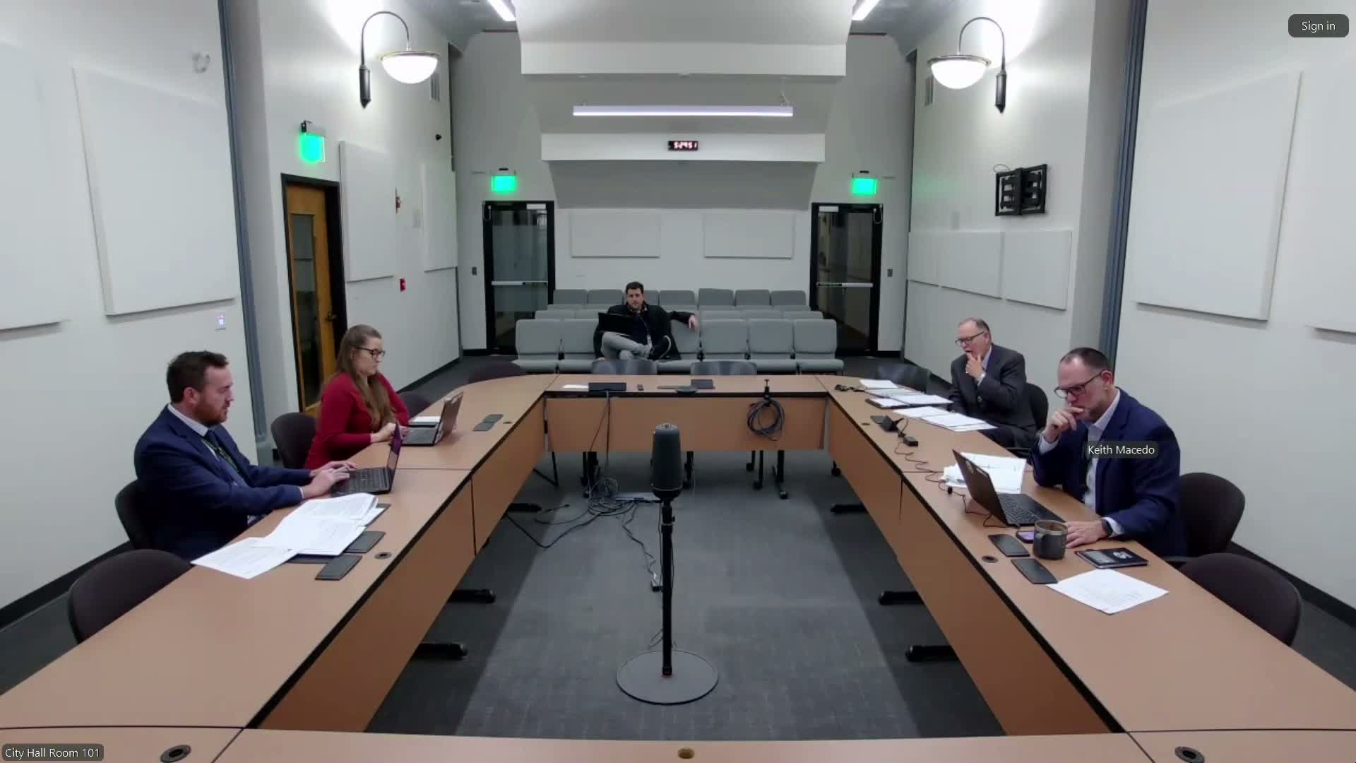 Fayetteville council discusses $76,715.87 per-capita jail fee as chiefs warn daily rates would be costlier