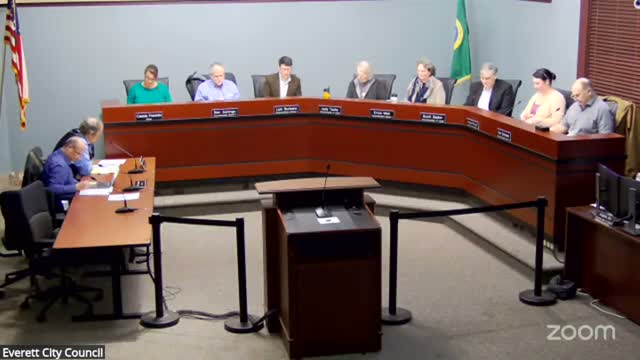 Everett council holds first reading of ordinance to curb unlicensed mobile food vendors