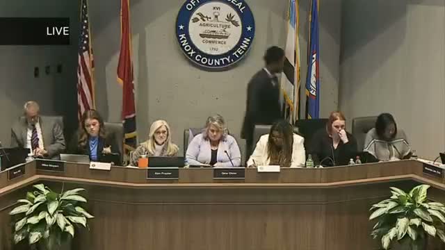 Knox County delays controversial Y Way Lane road‑closure after residents, fire officials raise safety concerns