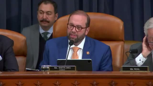 Small-business owner tells House panel expired ACA credits pushed her to cheaper, higher-deductible plan